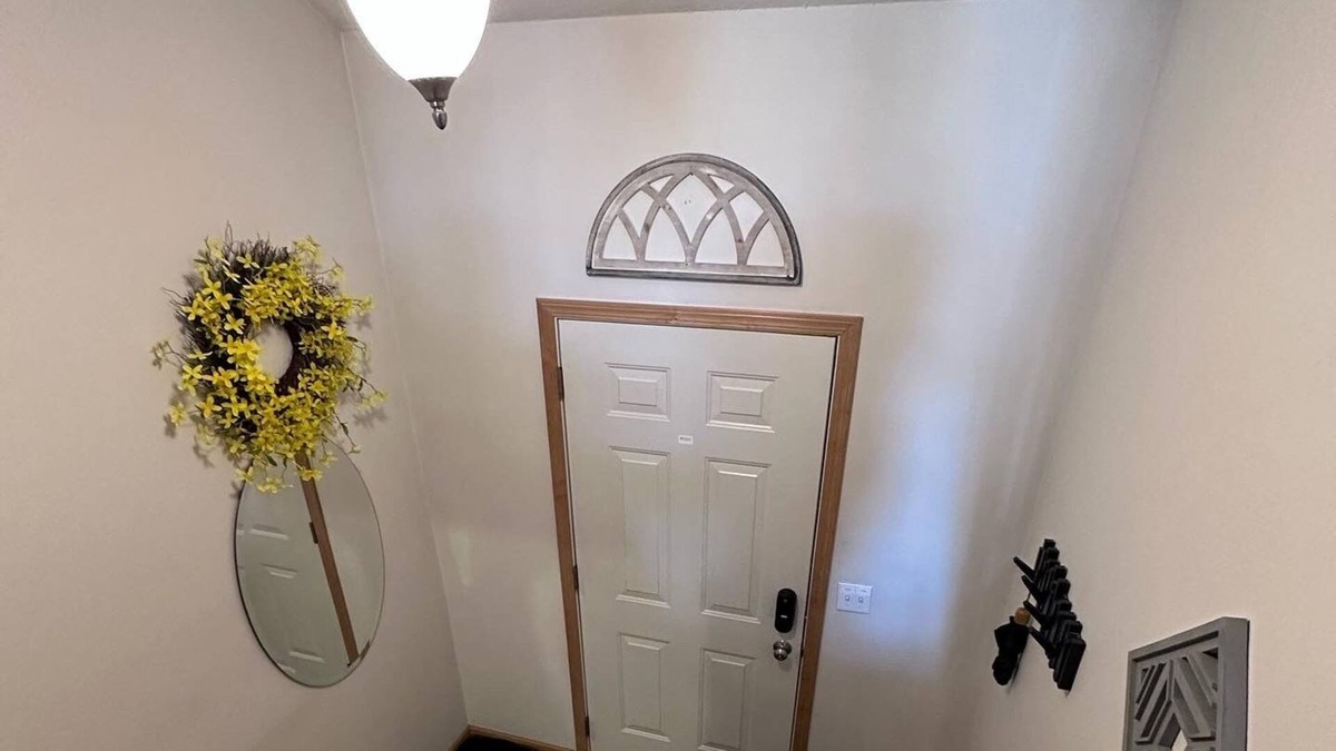 North Liberty Condo | Hawkeye Townhouse on private drive quiet and serene living