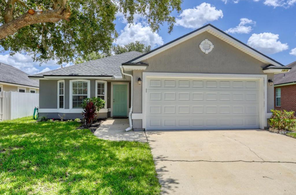 Sandalwood House | Hawkins Cove