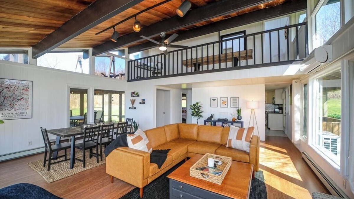 Free Union Cabin | Hawks Nest · Mountain Top Cabin w/Amazing Views, Coffee, Games