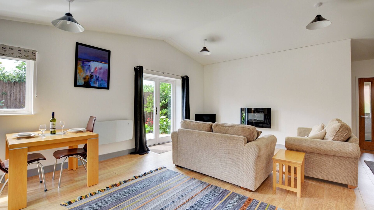 Foxley House | Hawthorn Cottage - One Bedroom House, Sleeps 2