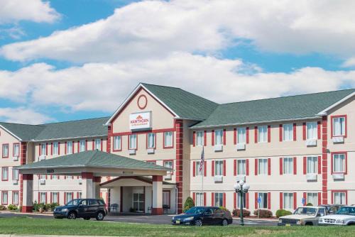 Seville Hotel | Hawthorn Extended Stay by Wyndham Seville