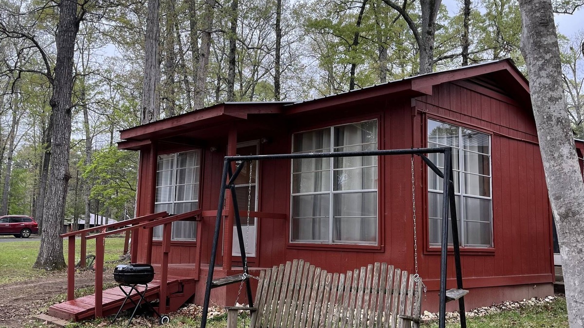 Hemphill Cottage | Hawthorne Fish & Fun Guest house