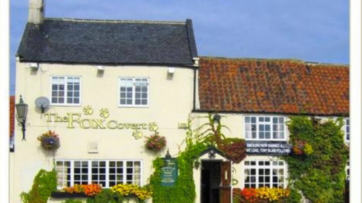 Yarm Cottage | HAYLOFT DOUBLE BED ENSUITE SLEEPING 2 NEXT TO THE FOX COVERT PUB YARM