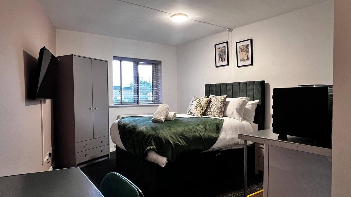 Castleford Apartment | Hayy Studios at Castleford