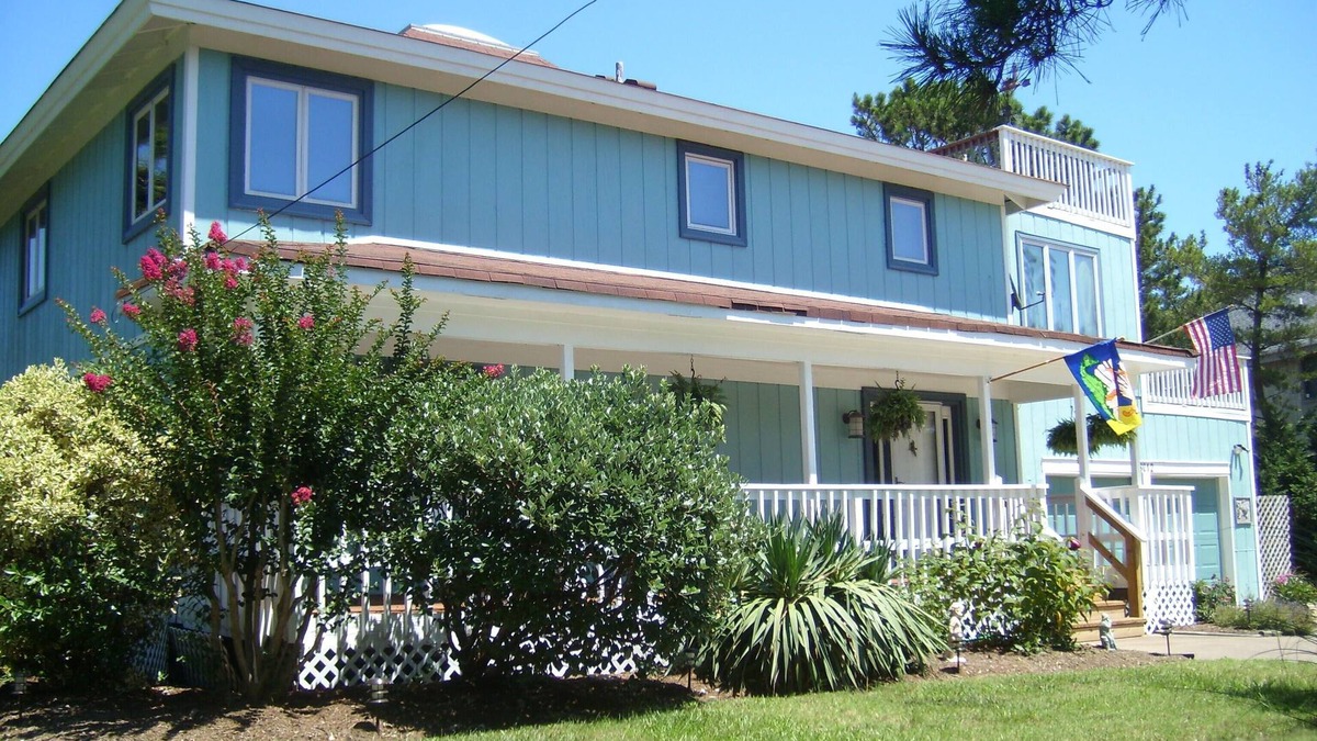 Sandbridge House | "He Crab She Crab" Waterfront Home w/Beach, Bay&Backyard Fun. Perfect for Kids!