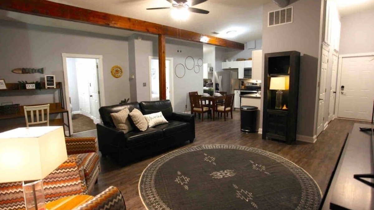 Chillicothe Apartment | Head above Water - Downtown Chillicothe