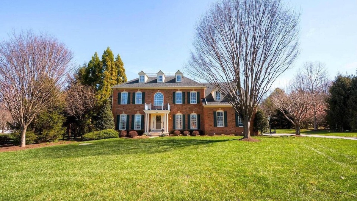 Butler House | Heading to the BMW Classic - This 5-bedroom home is 3 Miles from the Tournament
