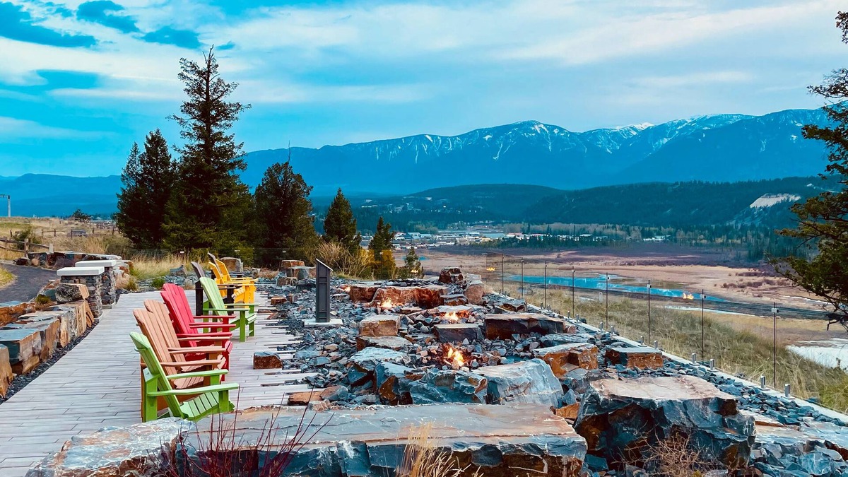 East Kootenay Hotel | Headwaters Lodge at Eagle Ranch Resort
