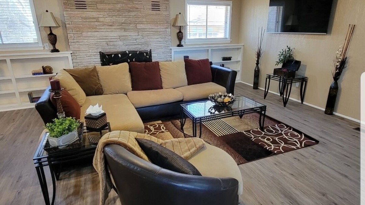 Oklahoma City House | Heart of Adventure District*Mins to Remington*USA Softball Complex*Zoo