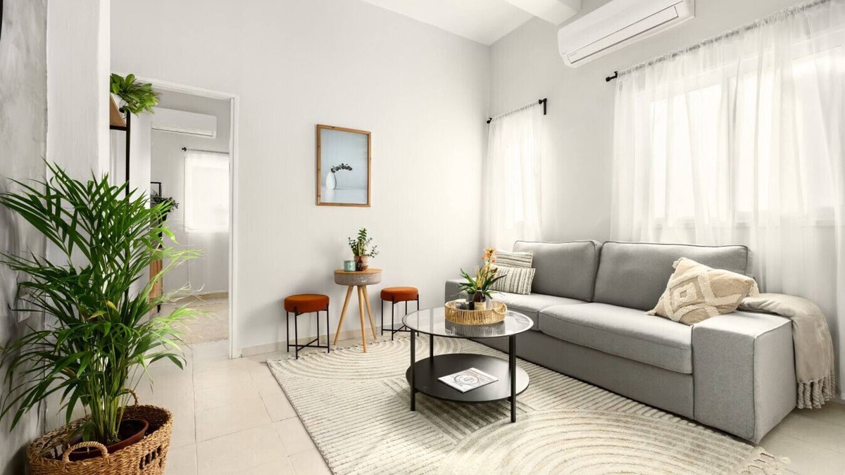 Florentin Apartment | Heart of Florentin Stylish Stay