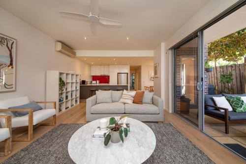 Hampton Apartment | Heart of Hampton by the Beach