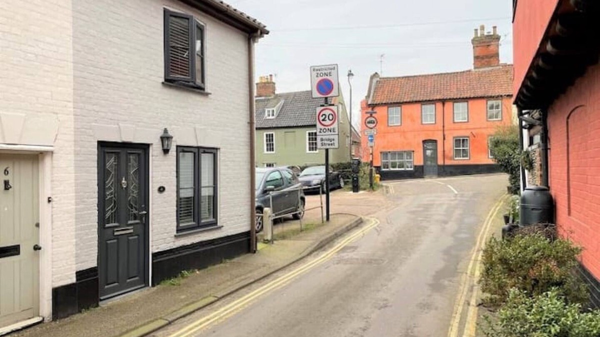 Bungay Cottage | Heart of historic Bungay on Suffolk/Norfolk border