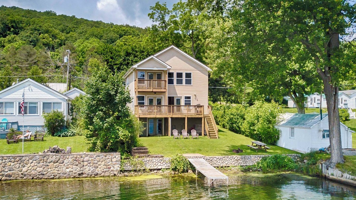 Honeoye Cottage | Heart of Honeoye: A Modern Honeoye Lakefront Getaway!