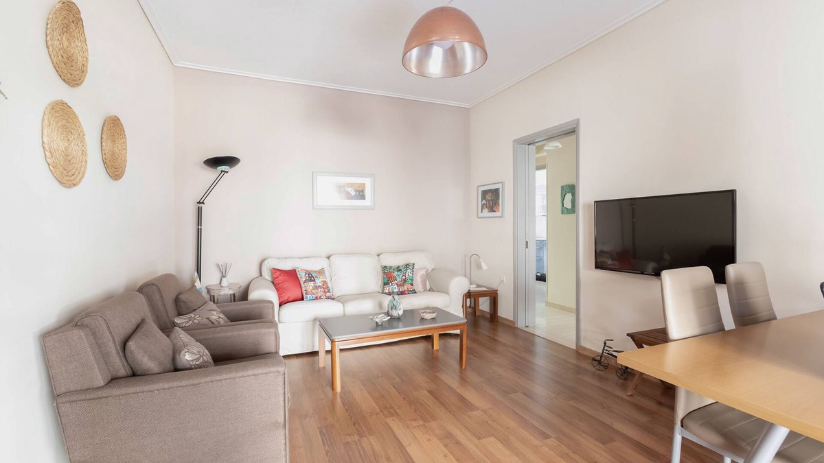 Neos Kosmos Apartment | Heart of Koukaki flat, near Acropolis & Filopappou