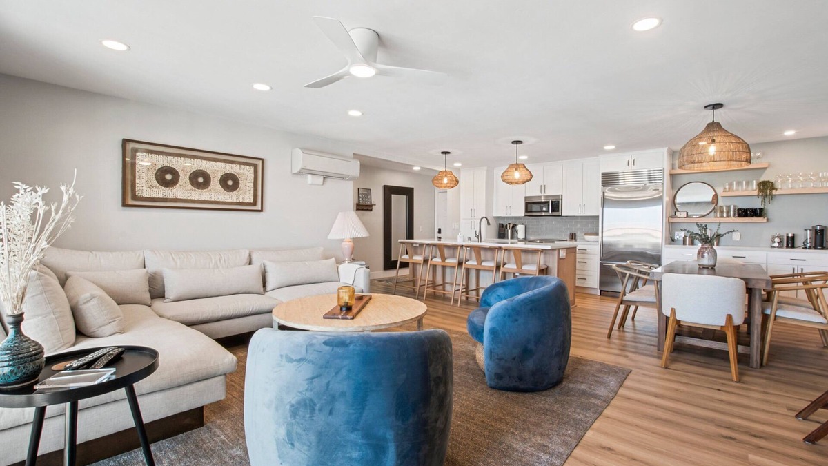 Village of La Jolla Apartment | Heart of La Jolla Gem - Newly Renovated!
