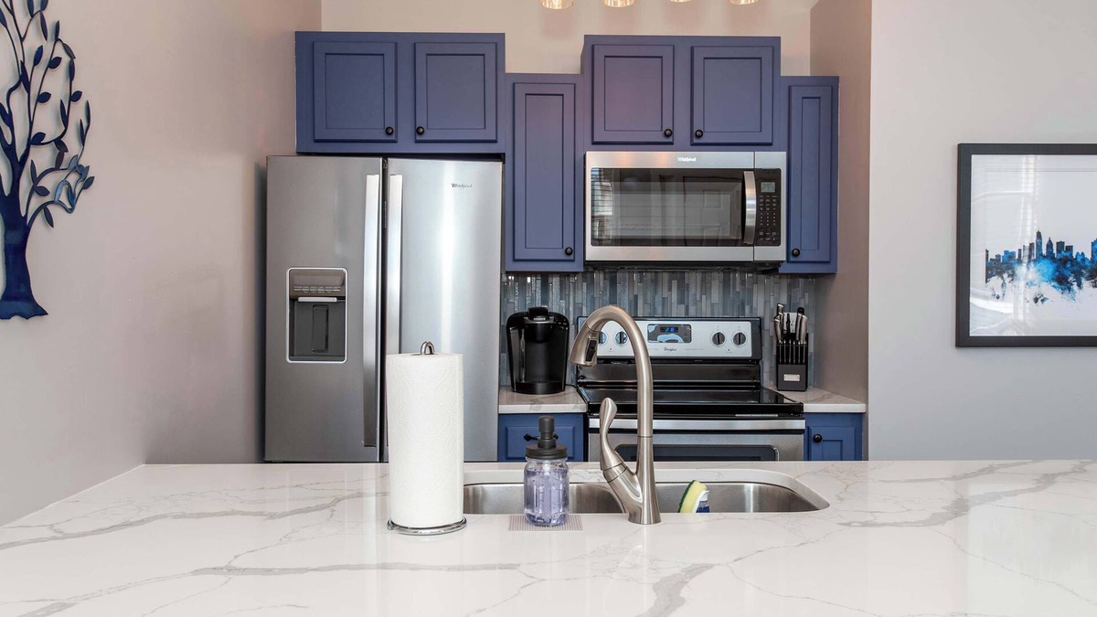 Covington Condo | Heart of Mainstrasse Apt 1