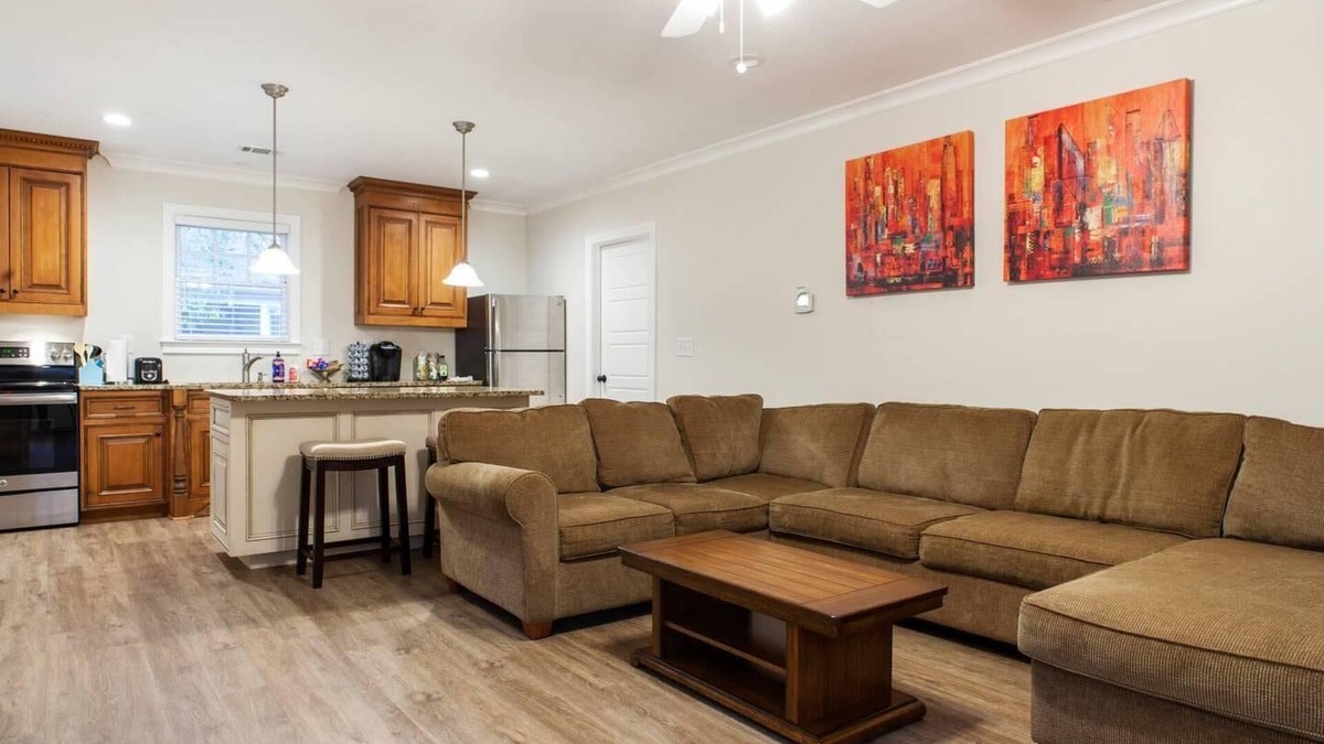 Midtown House | Heart of Midtown - Walkable - Private Pet Relief Yard - Gated Parking