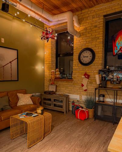 Exchange District Apartment | Heart of the City: Cozy 2-Bed Loft