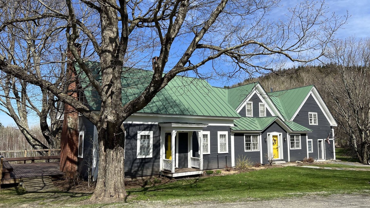 Warren Other | Heart of the Mad River Valley: 5 bed/5 bath, 5 minutes from Sugarbush Resort.