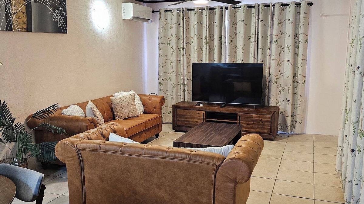 Cranbrook Apartment | Heart of Townsville tranquillity