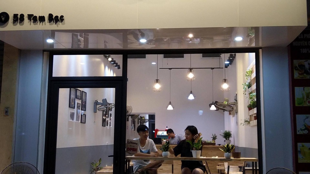 Hai Phong Apartment | Heart of walking street, wonderful river view, awesome place to stay!