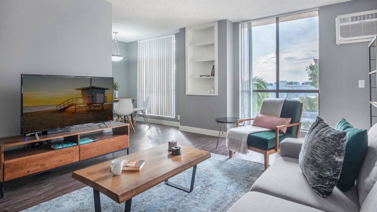 Norma Triangle Apartment | Heart of WeHo 1BR w Pool + Gym walk to Sunset Blvd by Blueground