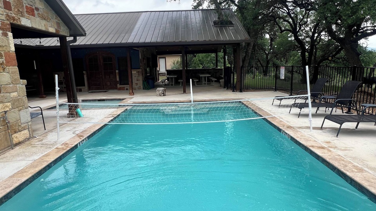 Concan House | Heartstone Subdivsion with pool and river frontage