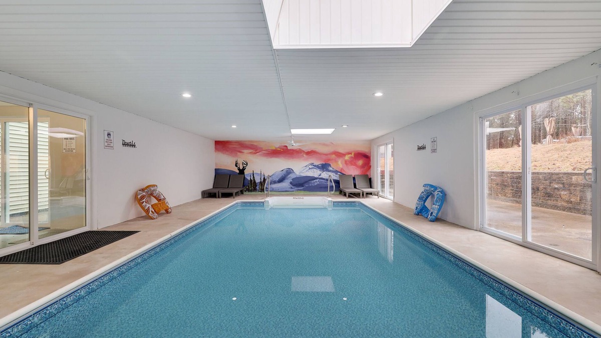 Long Pond House | Heated Indoor Pool! MODERN 6BD/5BA HOUSE!