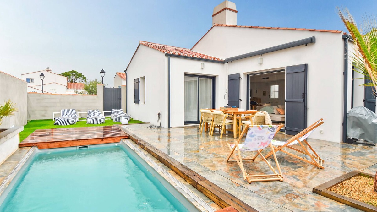 Noirmoutier-en-l'Ile Ski Chalet | Heated pool – House for 6 adults and 2 children