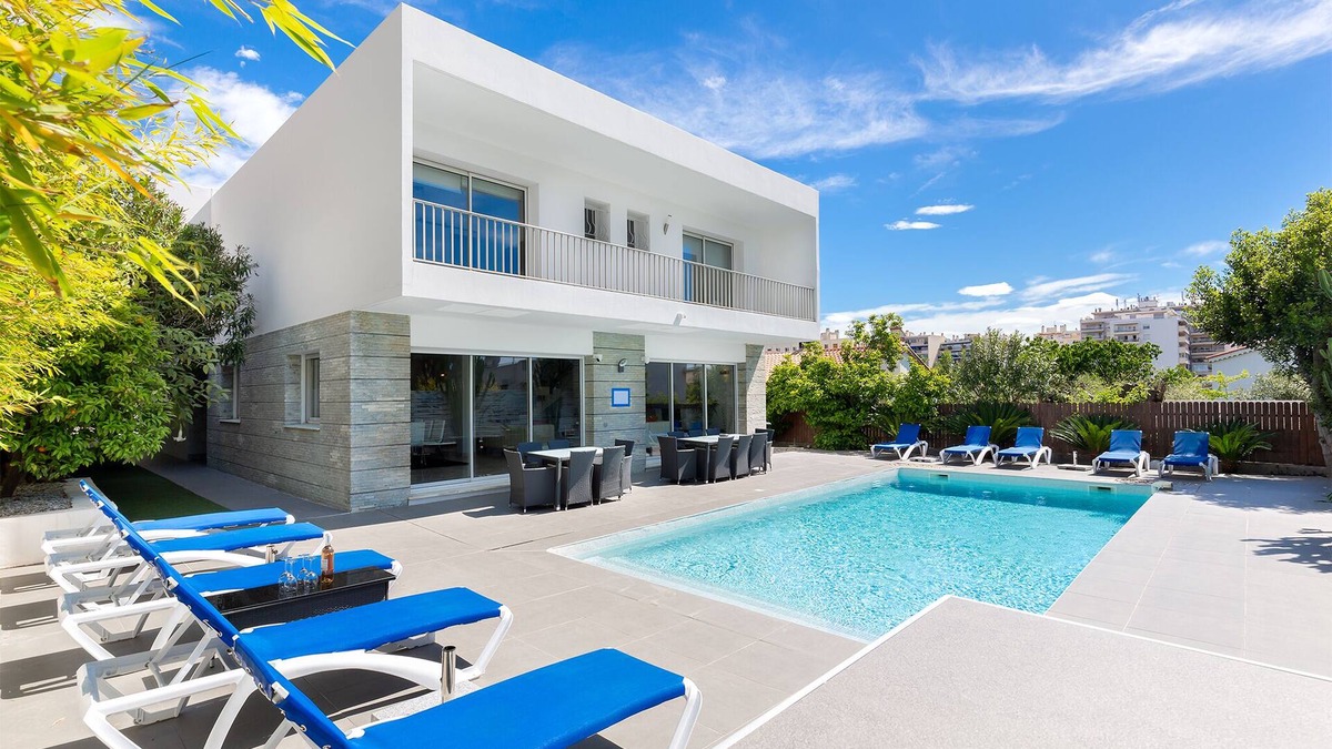 Juan-les-Pins Villa | HEATED POOL - A WALK TO JUAN LES PINS BEACHES AND OLD CENTER ANTIBES -