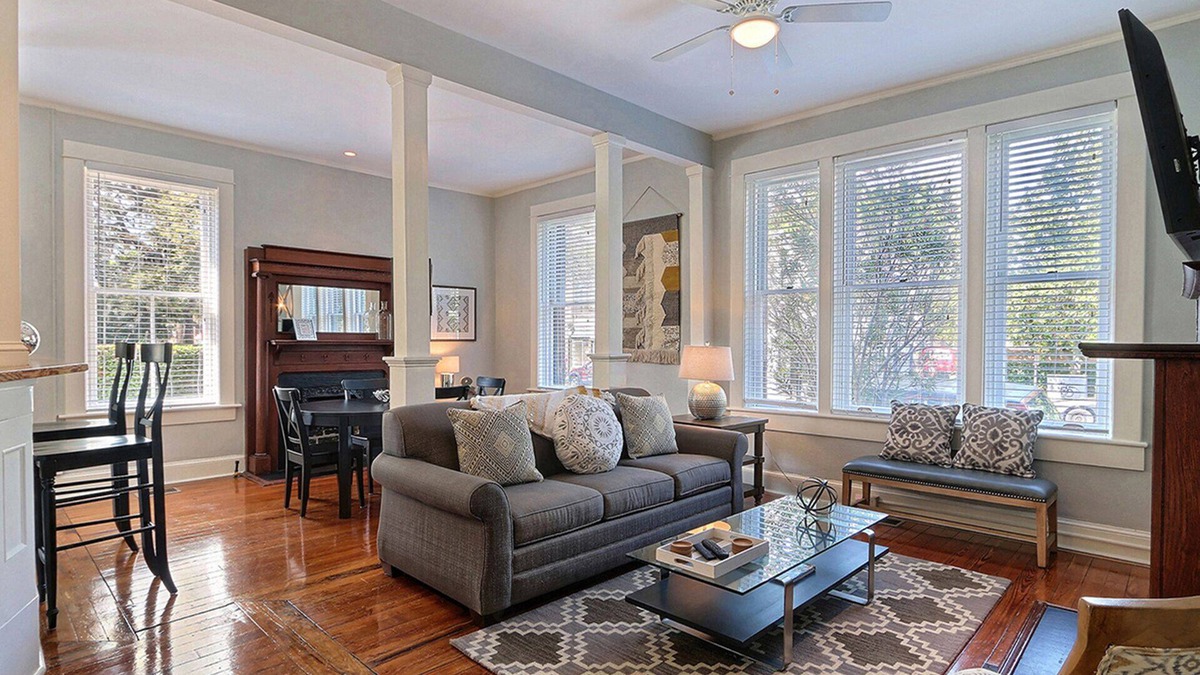 Historic Downtown Savannah Apartment | Heated Pool Access | 5*Clean | Flex Cancelation