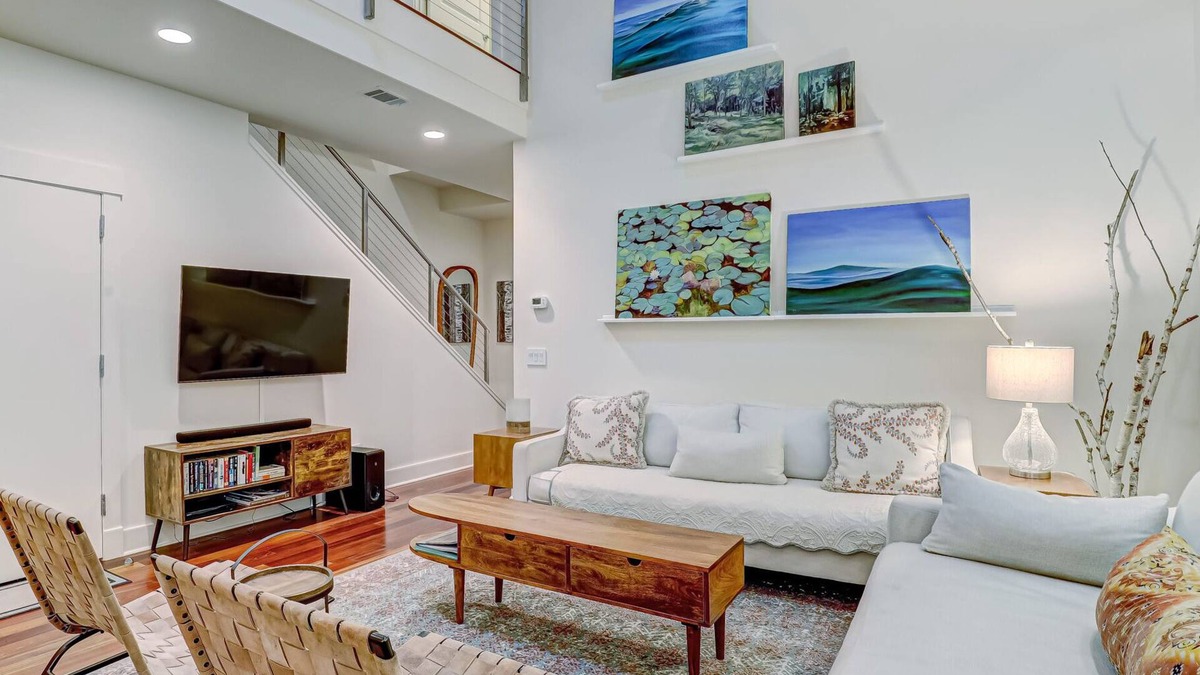 Historic Downtown Savannah House | Heated Pool Access Flex Cancelation