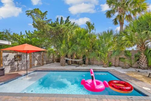 Butler Beach House | Heated Pool by the Sea Mini Golf Dogs OK