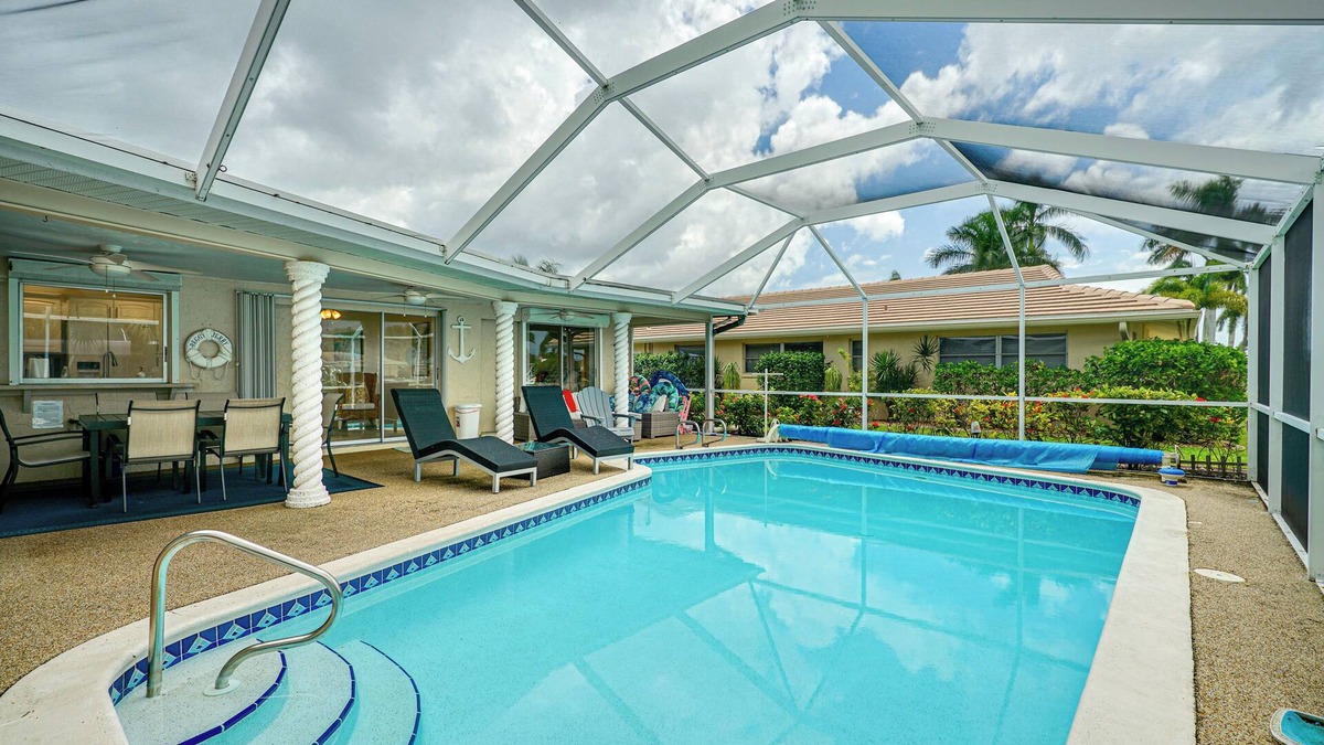 Caloosahatchee House | Heated Pool, Dock & Canal Access: Cape Coral Home