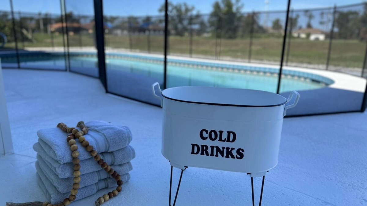 Pinehurst House | Heated Pool, Fishing, Golfing, Kayaks, Corn Hole,Table Tennis,Minutes to Beaches
