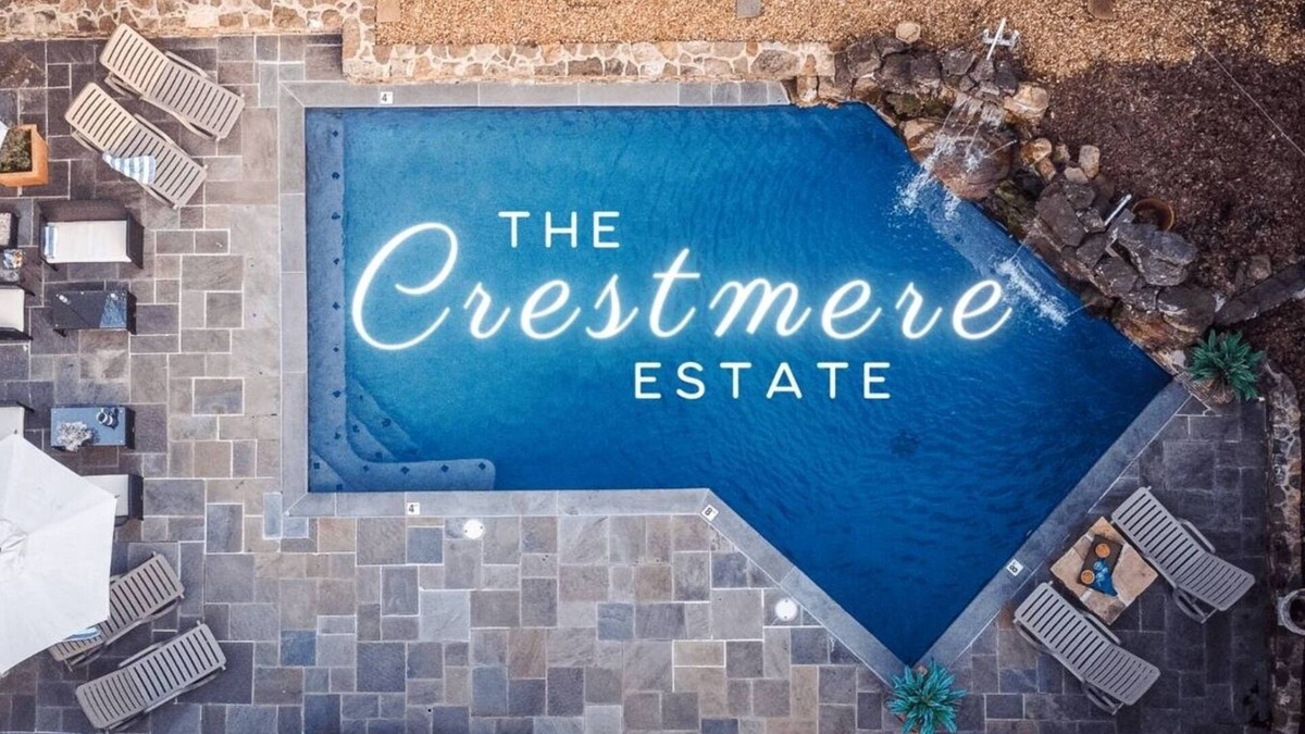 East Memphis House | Heated Pool✦Historic Tudor Home✦Crestmere Estate