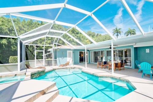 River District House | Heated Pool Hot Tub and Spa Remodeled