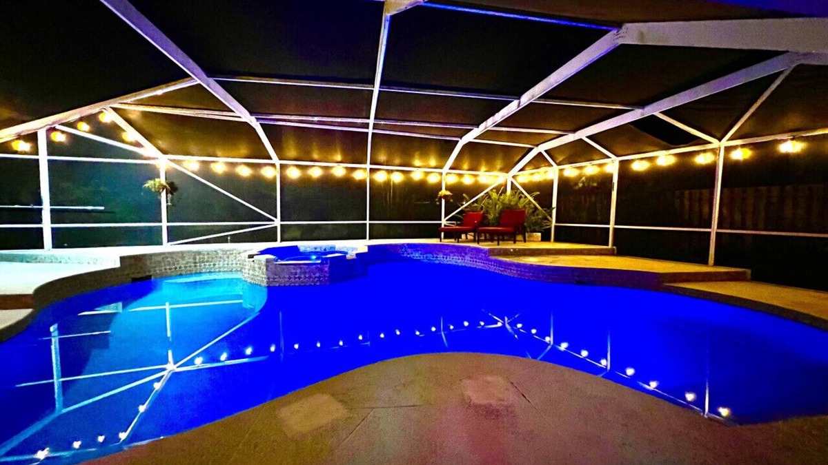 Greenview Shores House | Heated Pool House With Spa and Putting Green WEF POLO