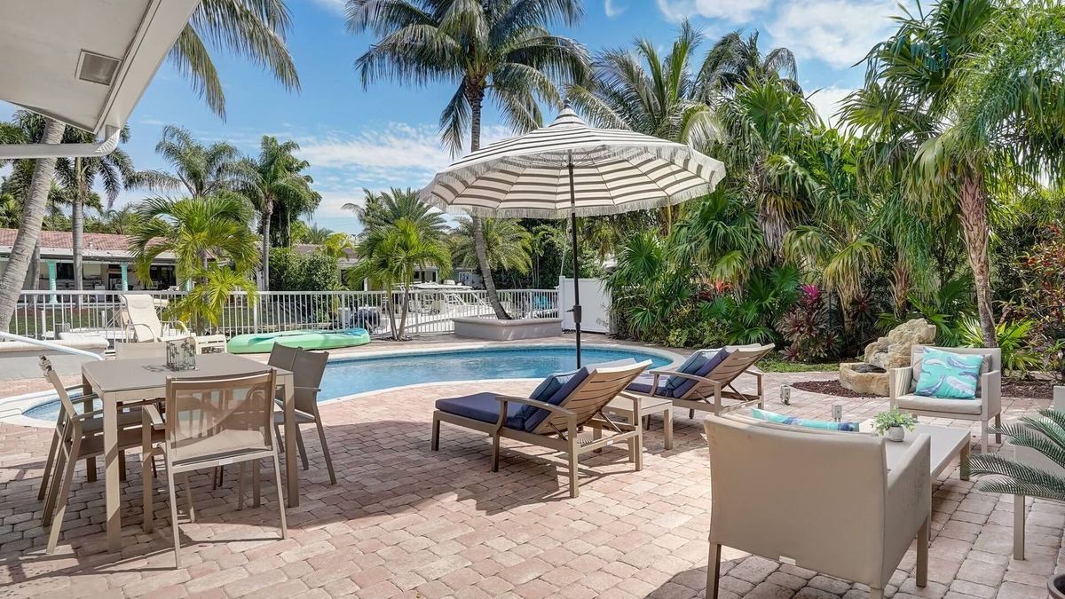 Cypress Lakes House | Heated Pool! Kayak & Waterfront +1 Mile To Beach!