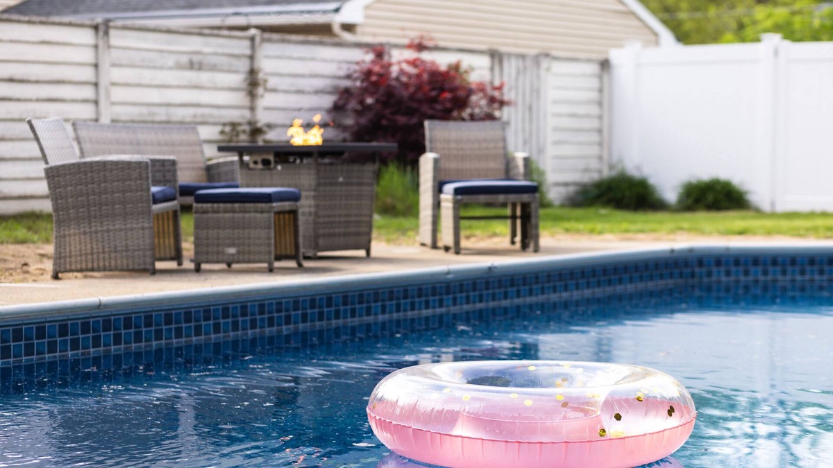 Saratoga Springs House | Heated Pool Open Memorial Day I Game Room I Firepit I Close to Track