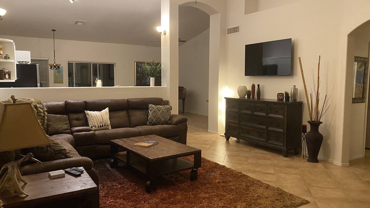 Parke Place House | Heated Pool! Pet Friendly and no pet fee! Electric vehicle charger in garage.
