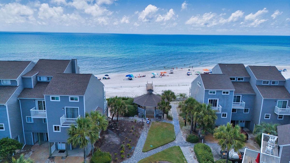 Port St. Joe House | Heated Pool, Playground & Pickleball!
