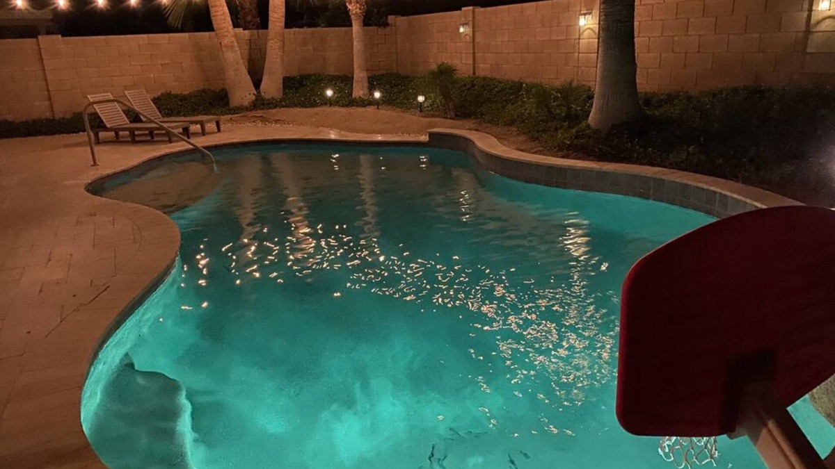 Gilbert House | ~Heated Pool/Spa, King bed, Amazing Backyard & Location! Hiking, Biking, Parks