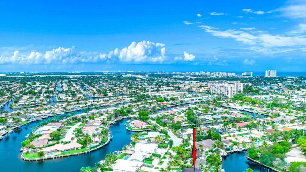 Cypress Lakes House | Heated Pool! Waterfront+Kayak! 1 Mile To Beach!