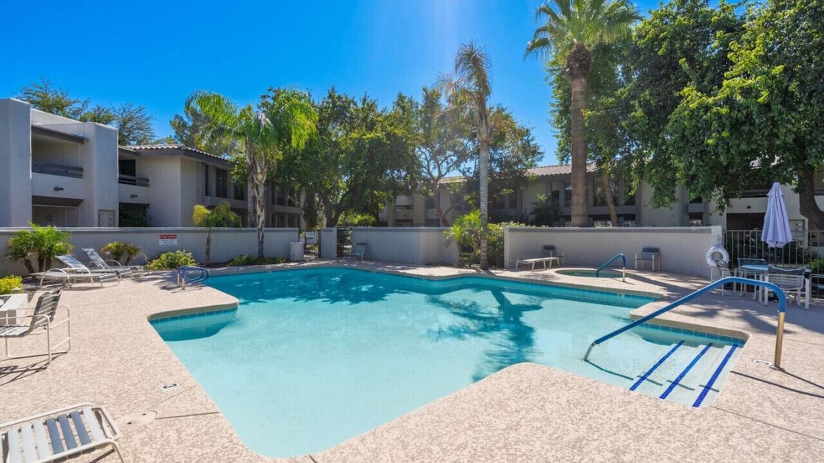 Cloisters Condo | Heated Pool Year Round | Biltmore Gem | Golf/Walk