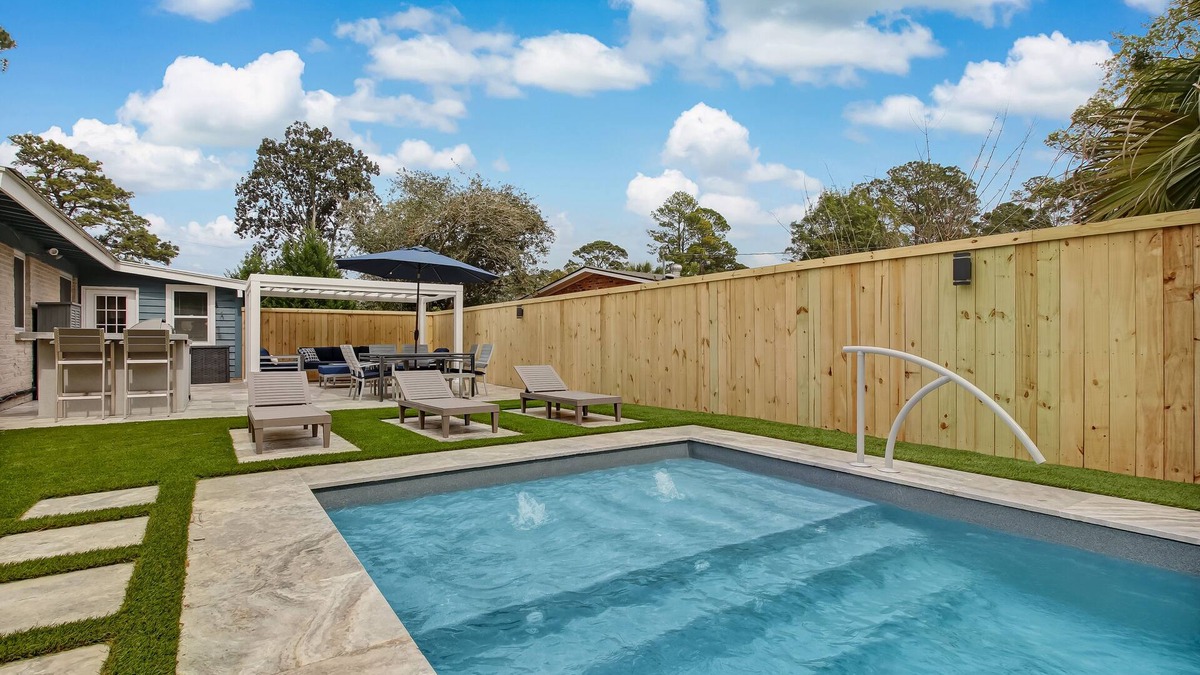 Savannah House | Heated Private Pool - Bring your Kayak