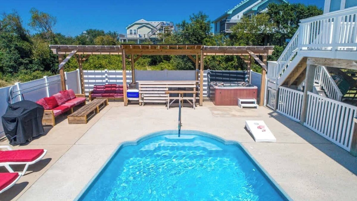 Whalehead Beach House | Heated Saltwater Pool, Hot Tub, 5Min Walk to Beach