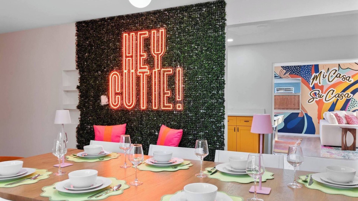 West Palm Beach House | HeatedPool/MiniGolf/Bowling/Arcade/FirePit/Slide