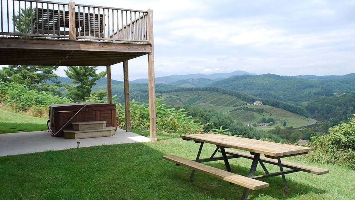 Fleetwood House | Heaven Bound - Todd, NC