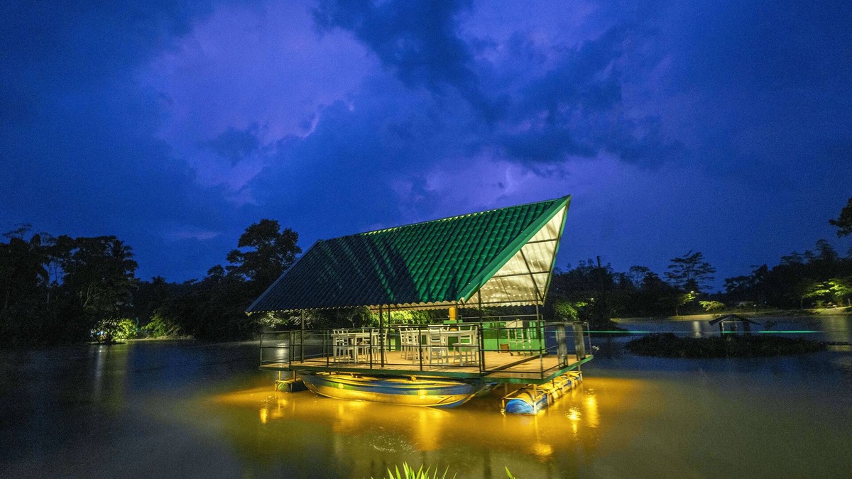 Yattapatha House | Heaven By The Lake: Luxury Villa Estate Beside the Lake in Galle, Sri Lanka